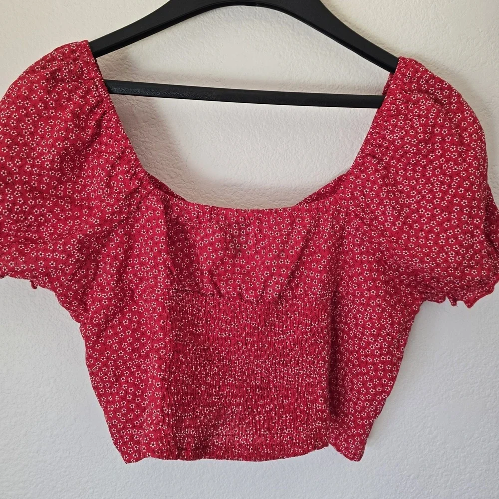 Princess Polly Red Floral Laura Crop Top Button Up Sz 10 Smock Lightweight Ditsy - Picture 5 of 5